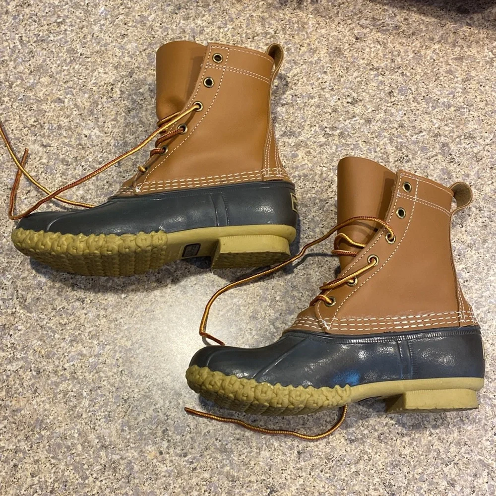 L. L. Bean Boots 8” Tan Brown 6M BM Waterproof Bottoms Duck Boots
